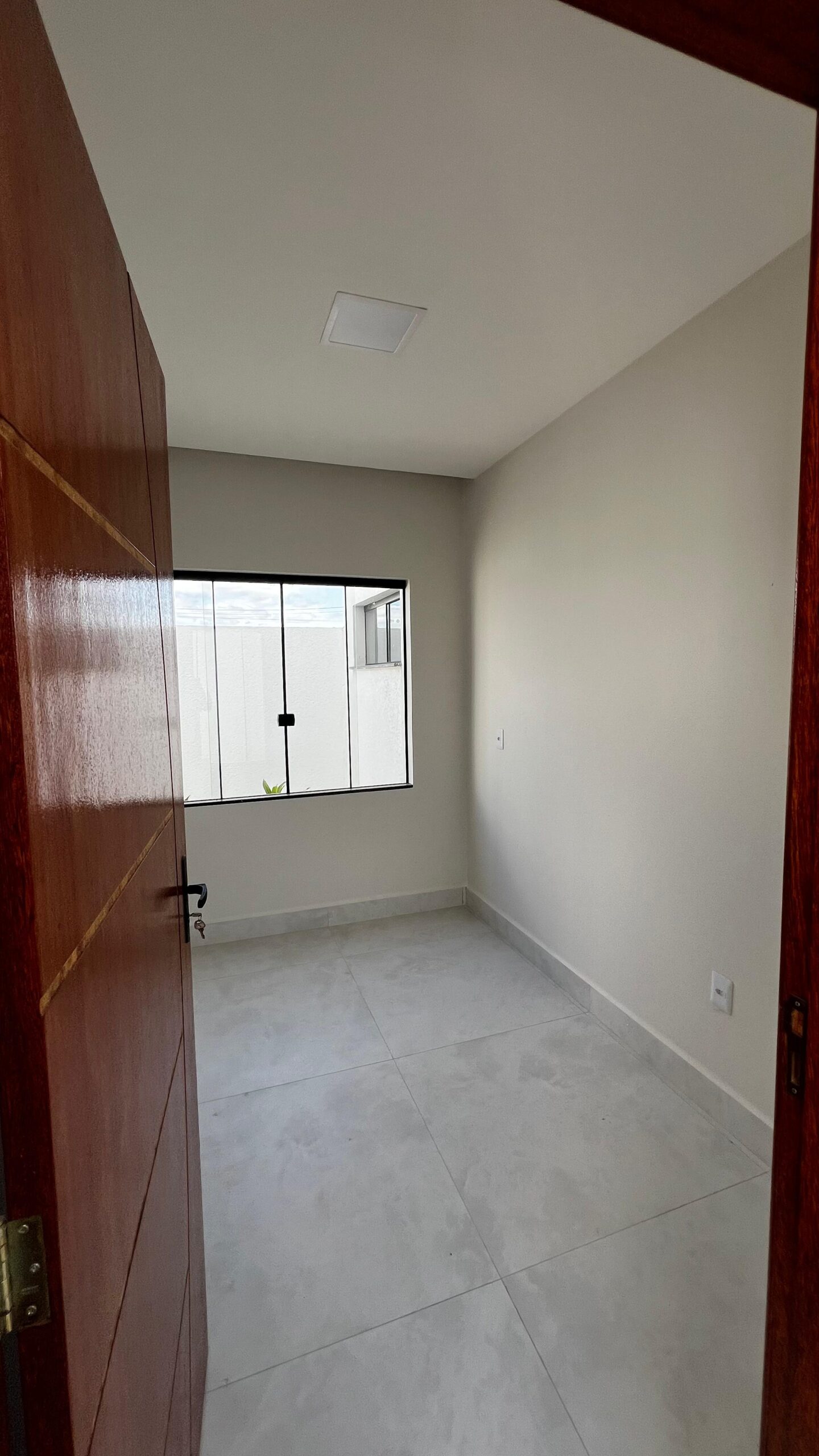 WhatsApp Image 2025-11-18 at 12.54.35 (1)