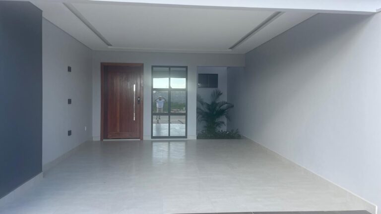 WhatsApp Image 2025-11-18 at 13.22.22 (1)